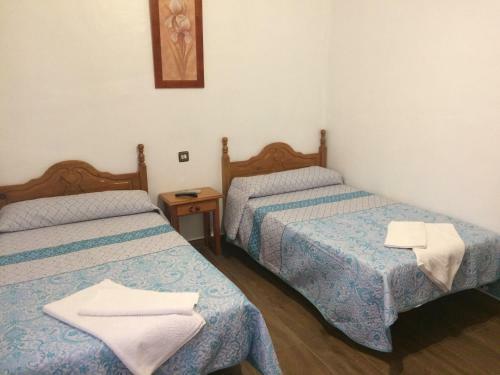 Hostal Pensi�n Restaurante El Cruce De Hornos