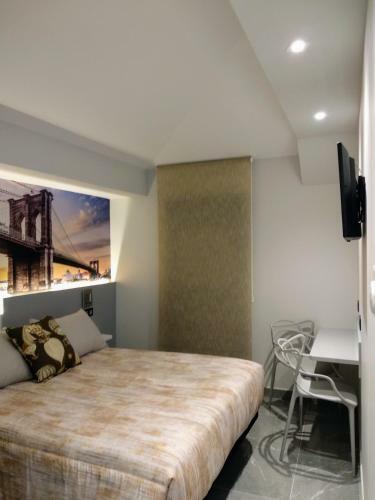 Hostal Canton Plaza