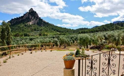 Agroturismo La Serra Rural