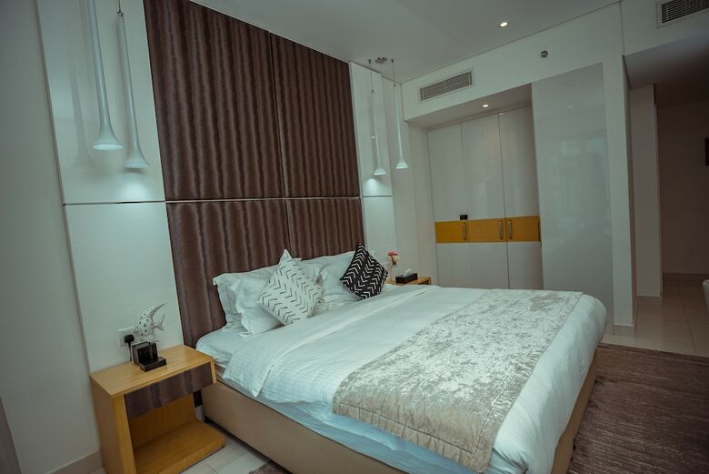 Apartamento Al Ashrafia Holiday Homes- Waterfront Downtown