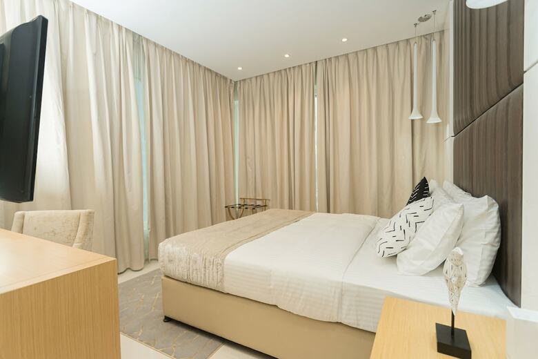 Apartamento Al Ashrafia Holiday Homes- Waterfront Downtown