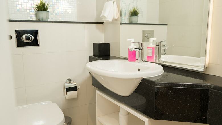 Apartamento Al Ashrafia Holiday Homes- Waterfront Downtown