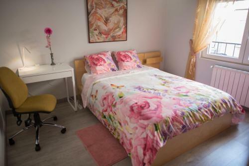 Camp Nou, Europa Fira - Modern Comfortable Apartment "space"