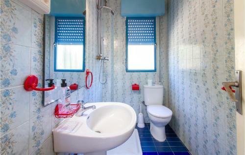 Amazing Apartment In Isla Plana With 3 Bedrooms