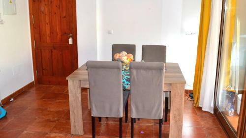 Apartamento Con Hermoso Jard�n Y AC