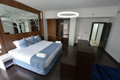Apartamento Jbr Penthouse With Terrace Pool