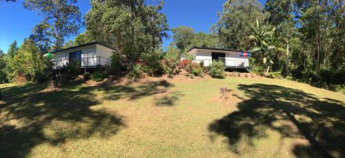 Mapleton Cabins & Caravan Park