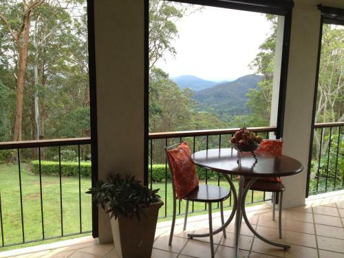 Apartamentos Mapleton Falls Accommodation