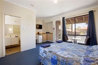 Hotel Wanneroo Villa Tavern