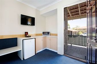 Hotel Wanneroo Villa Tavern