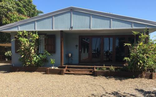 Beachside Cottage