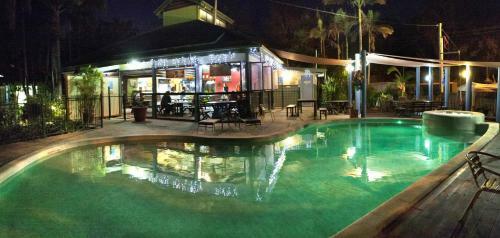 Albergue Colonial Village & Tours