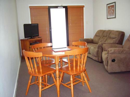 Hotel Hervey Bay Colonial Lodge