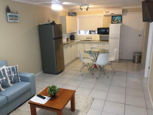 Hotel Hervey Bay Colonial Lodge
