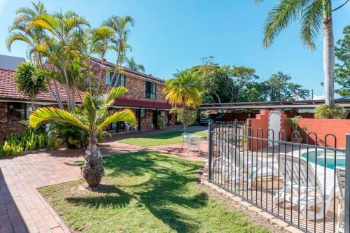 Hotel Hervey Bay Colonial Lodge
