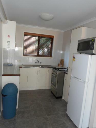 Hotel Hervey Bay Colonial Lodge