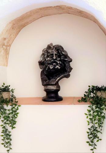 La Casa Siglo Viii (The 8th Century House)