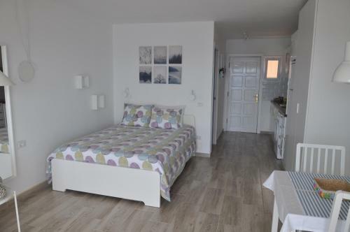 Apartamento Bright Studio By The Sea