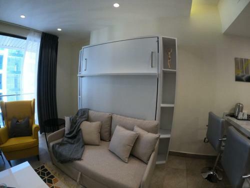 Luxury Apartment In Damac Towers