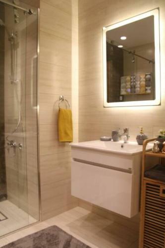 Studio Apartment For Rent In New City Center/damac