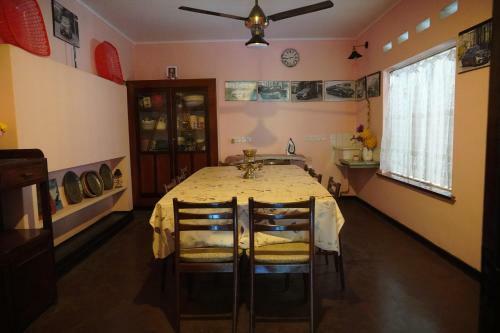 Hostal Charakama Guest Bungalow - Gampaha