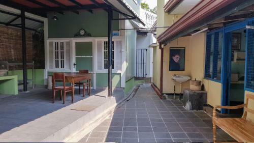 Hostal Charakama Guest Bungalow - Gampaha