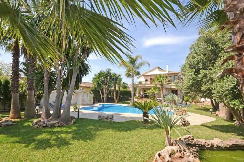 Villa Gual