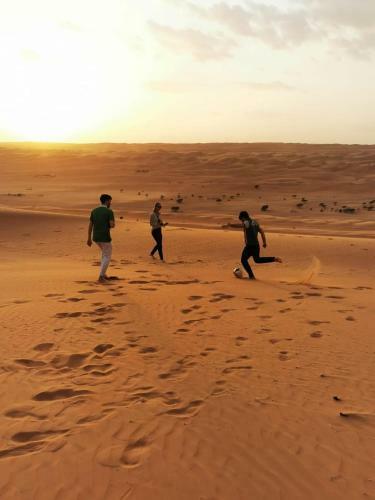 Alshmokh Camp