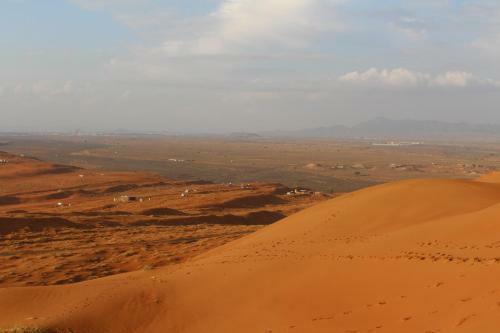 Alshmokh Camp