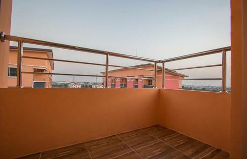 Apartamento Topplace Amata Chonburi