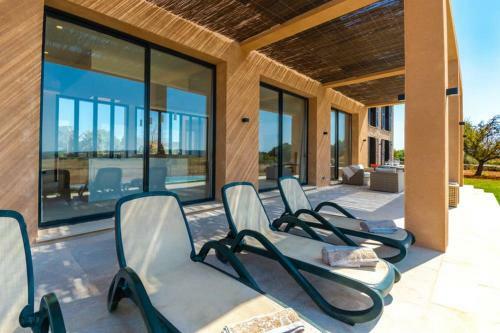 Villa Can Berrub�
