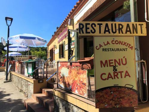 Apartamento Hostal Restaurante Ca La Conxita