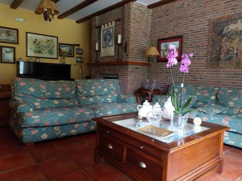 Hotel Rural El Otero