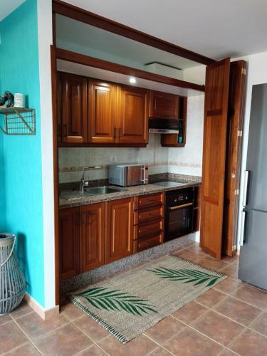 Apartamento Nautilus I: Casa Con Terraza Y Vistas Al Mar