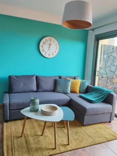 Apartamento Nautilus I: Casa Con Terraza Y Vistas Al Mar