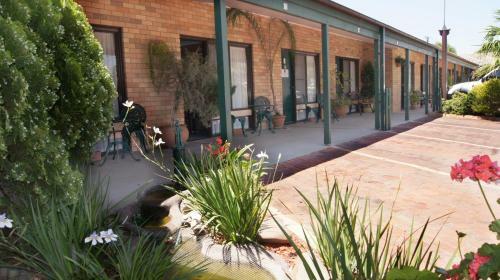 Ningana Motel