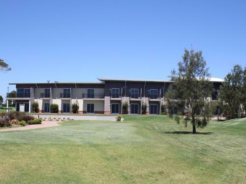 Hotel Springs Resorts Shoalhaven