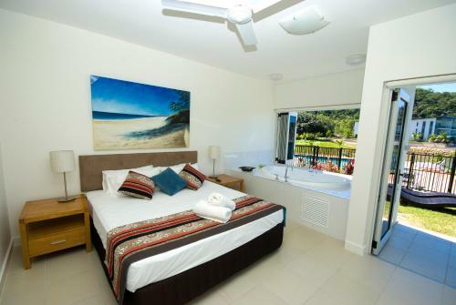 Aparthotel Beachside Magnetic Harbour Apartments