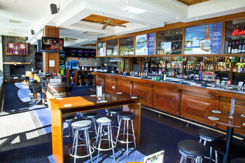 Hotel Banjo Paterson Inn
