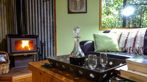 Crater Lakes Rainforest Cottages