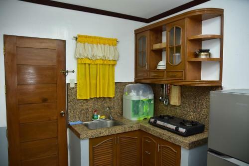 Pinauin's Fully Furnished Apartment