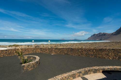 Villa Taguluche Famara