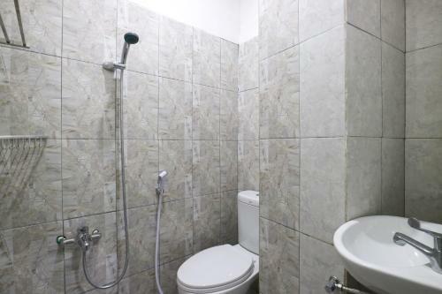 Hostal Saloka Guest House