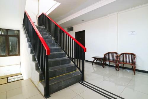 Hostal Saloka Guest House