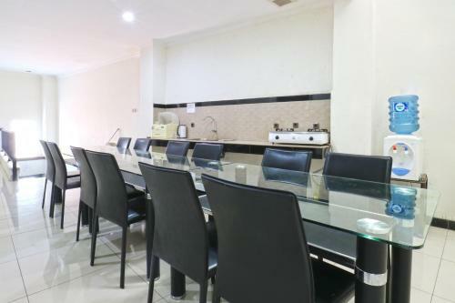 Hostal Saloka Guest House