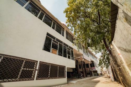 Oyo 69147 Hotel Konark Inn