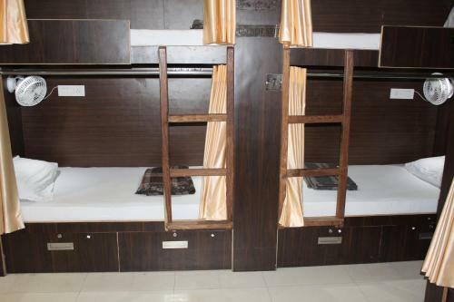 Albergue Paradise AC Dormitory