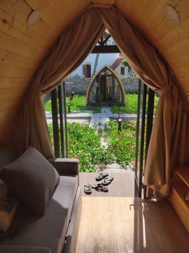 Nooi Homestay Living