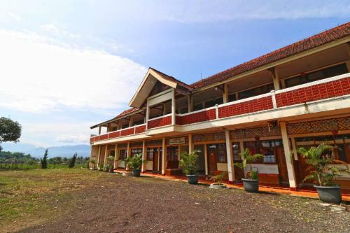 Hostal Hotel Agung Permata Artha