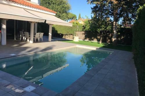 Luxury Villa Jerez 850m2 - Oasis With Private Pool & Gardens
